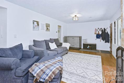 115 Field Sparrow Lane Hendersonville NC 28792