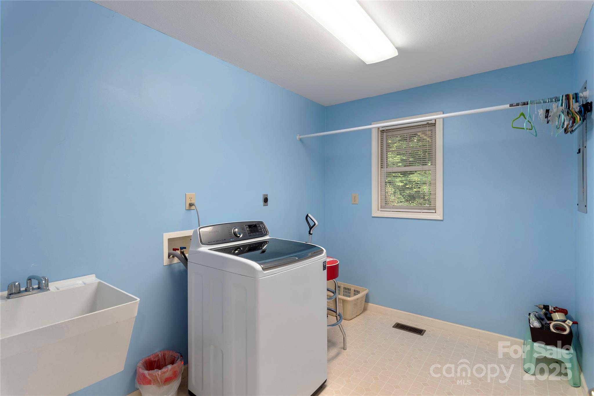 98 Choga Ridge Whittier NC 28789