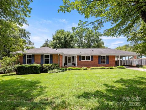 403 Pole Creasman Road Asheville NC 28806