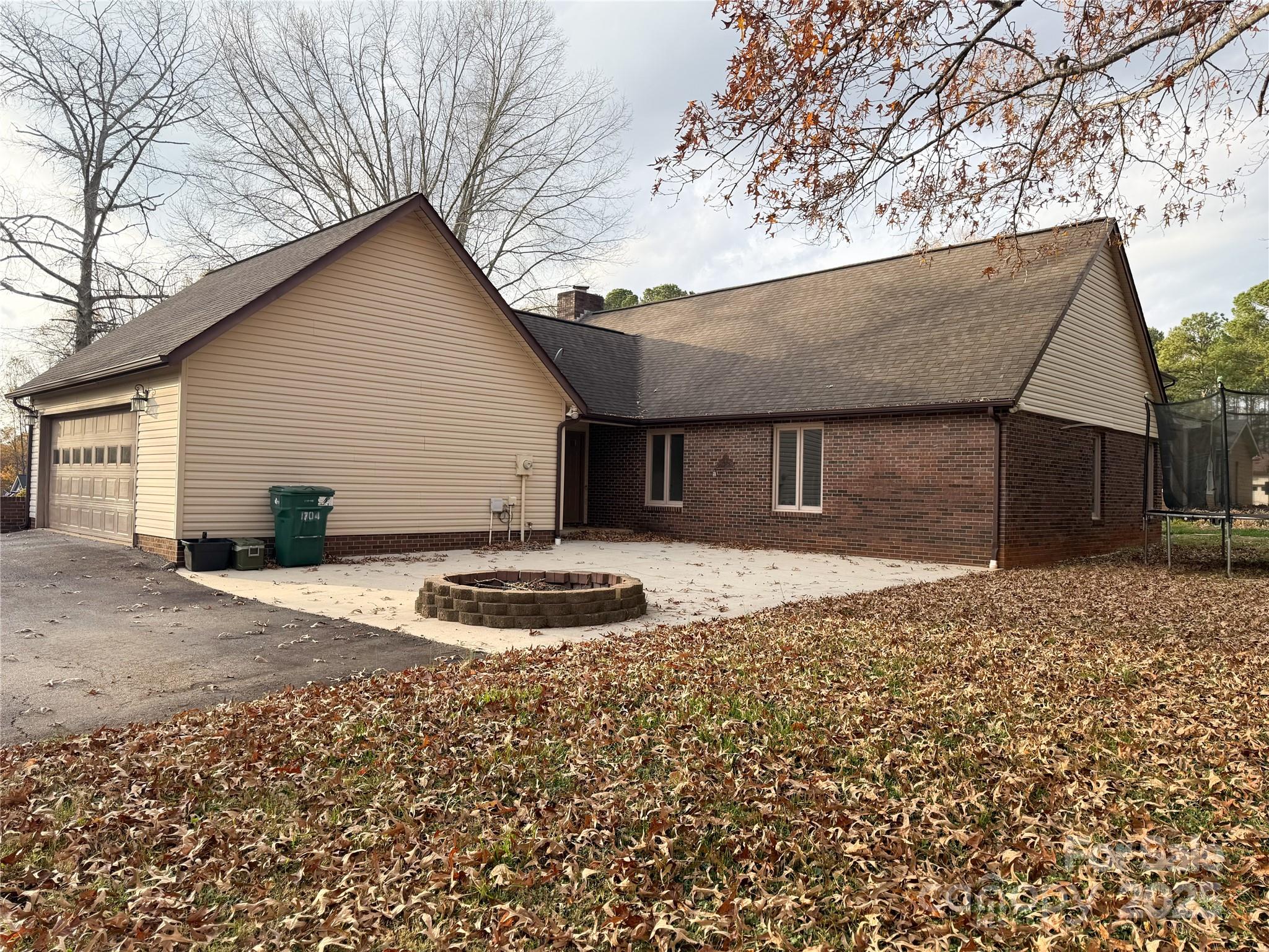 1704 Knightbridge Drive Newton NC 28658