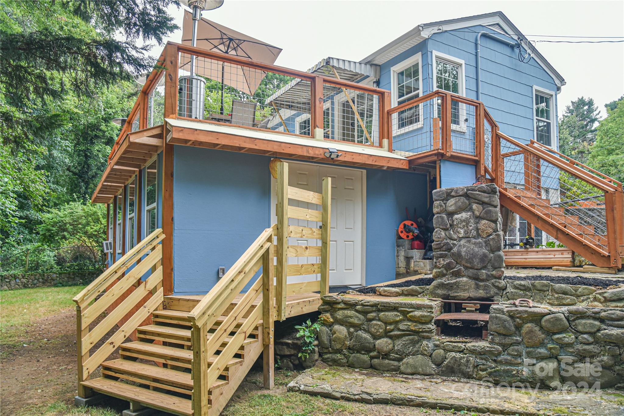 20 Lynnstone Court Asheville NC 28805