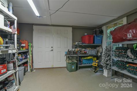 20 Lynnstone Court Asheville NC 28805