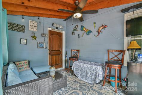 20 Lynnstone Court Asheville NC 28805