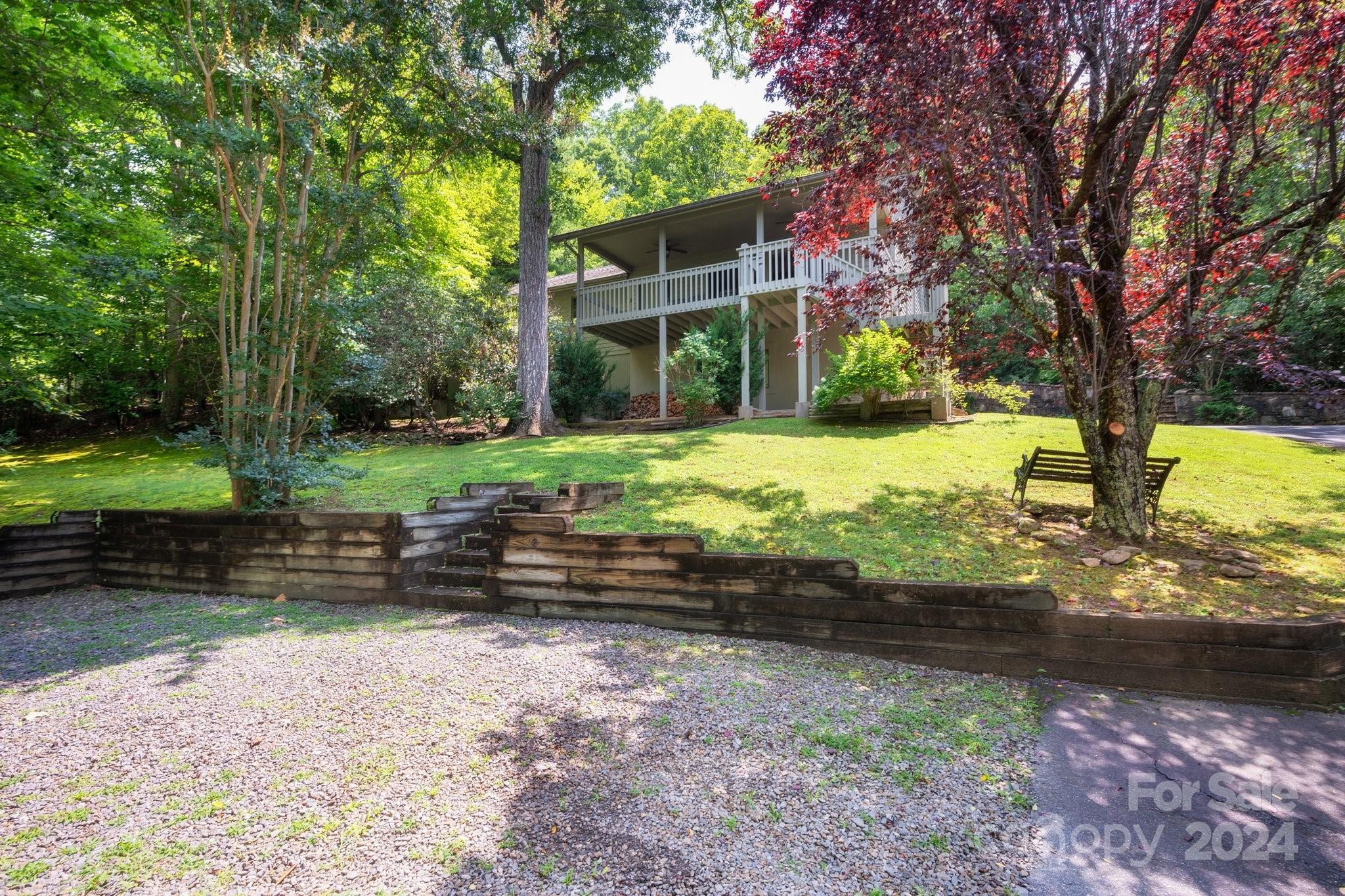 135 Woodburn Drive Swannanoa NC 28778