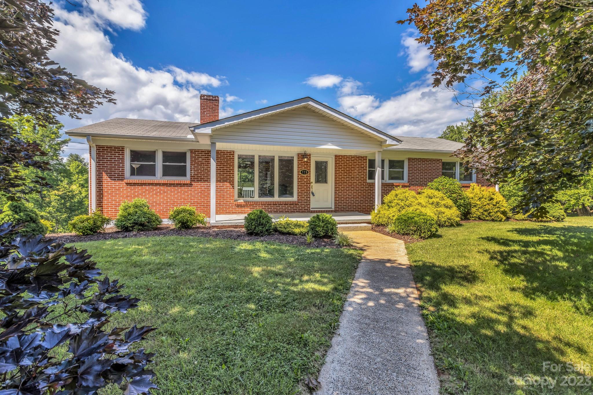 779 Jupiter Road Weaverville NC 28787