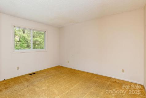 6 N Hudson Lane Fletcher NC 28732