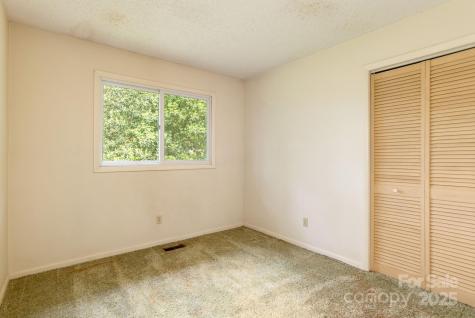 6 N Hudson Lane Fletcher NC 28732