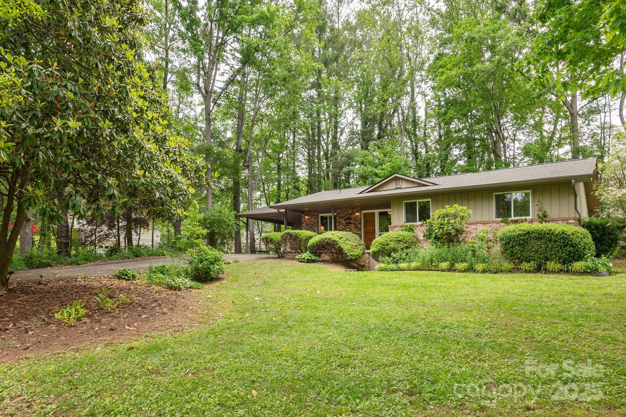 6 N Hudson Lane Fletcher NC 28732