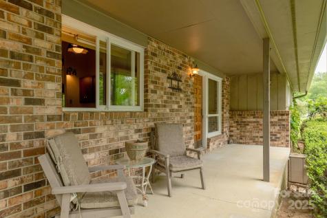 6 N Hudson Lane Fletcher NC 28732