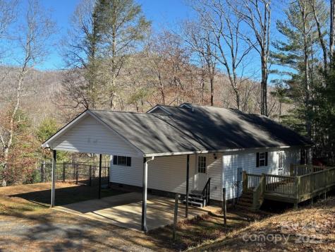 493 Spring Hill Road Bakersville NC 28705