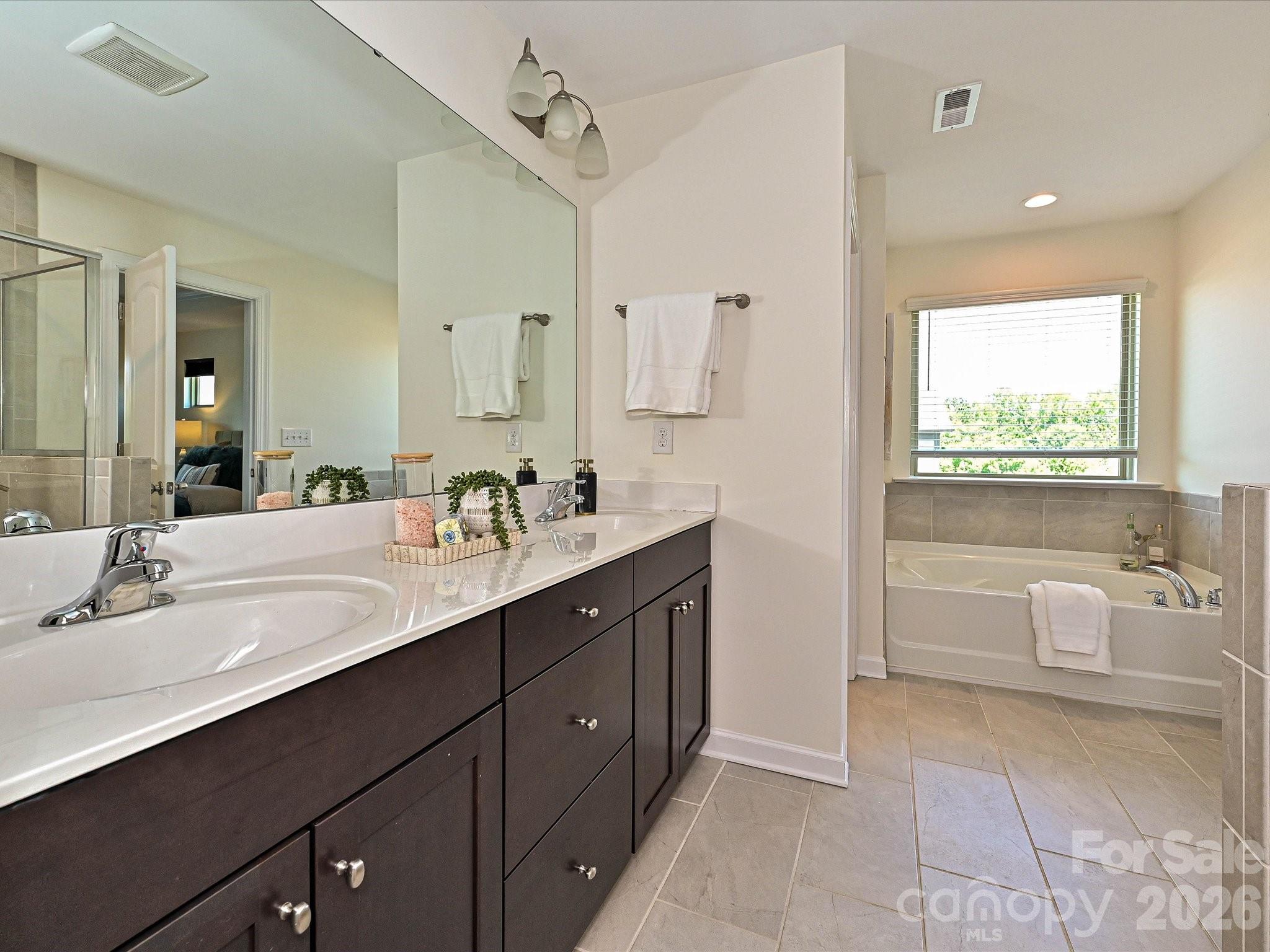 9238 Glenburn Lane Charlotte NC 28278