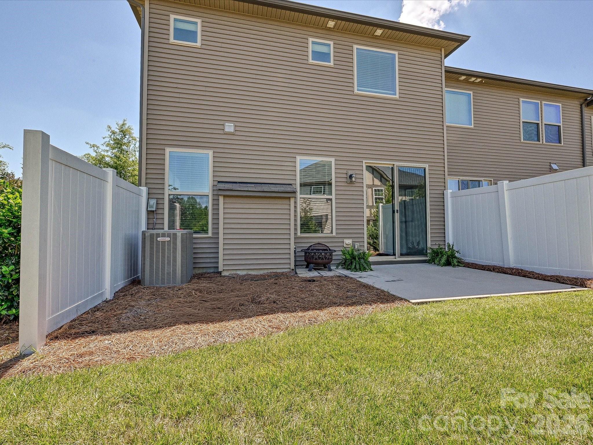 9238 Glenburn Lane Charlotte NC 28278
