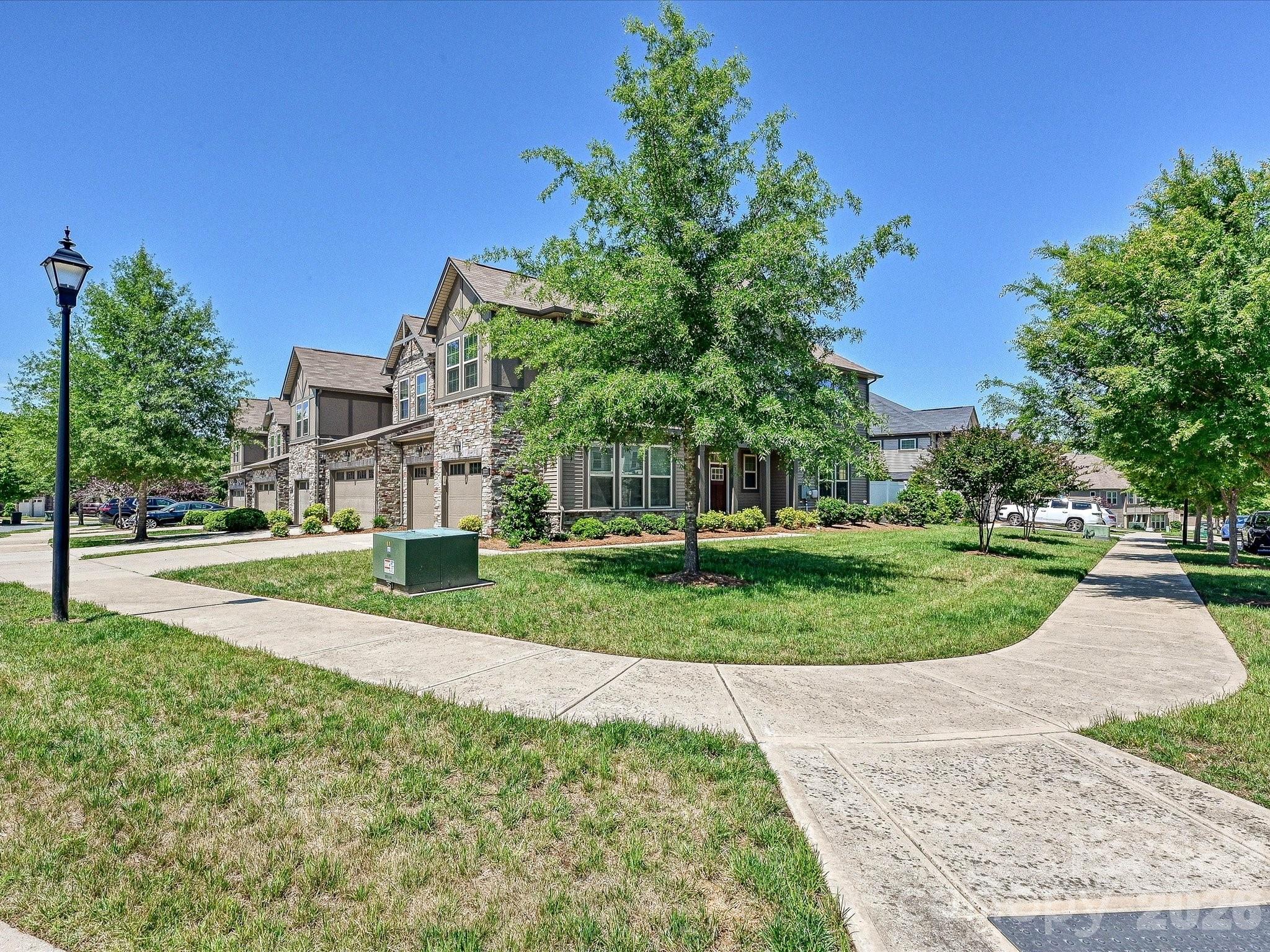 9238 Glenburn Lane Charlotte NC 28278