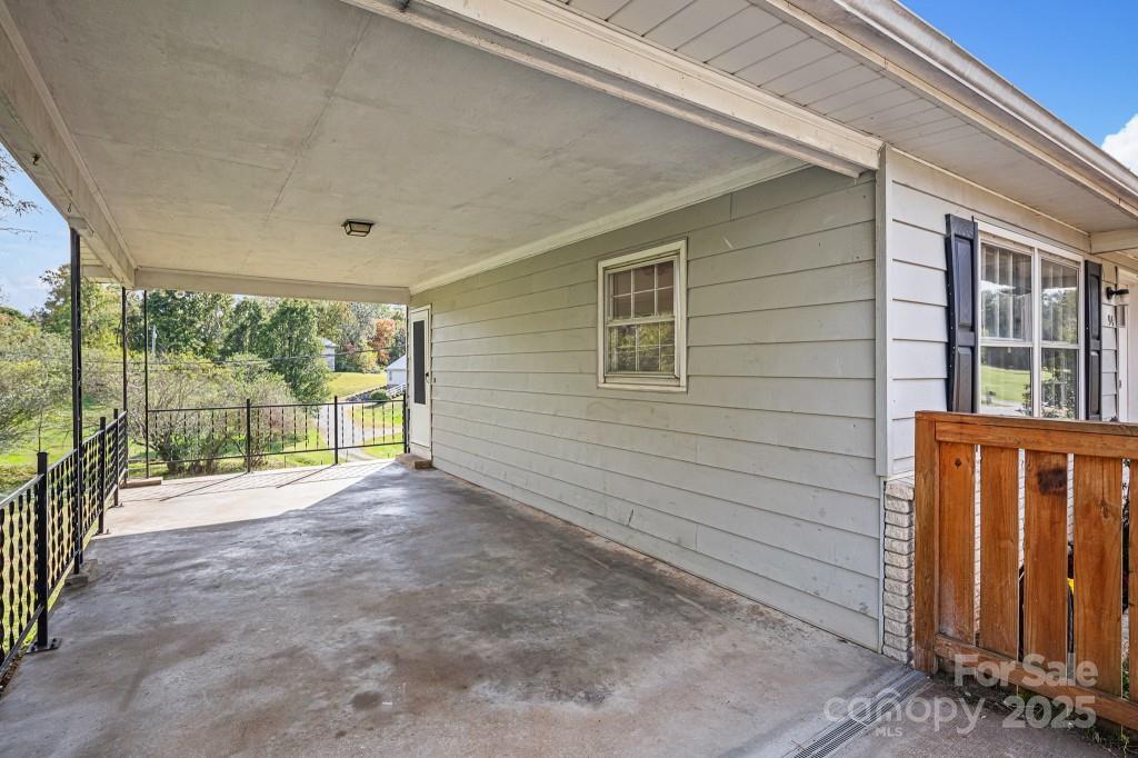 94 Church Street Weaverville NC 28787