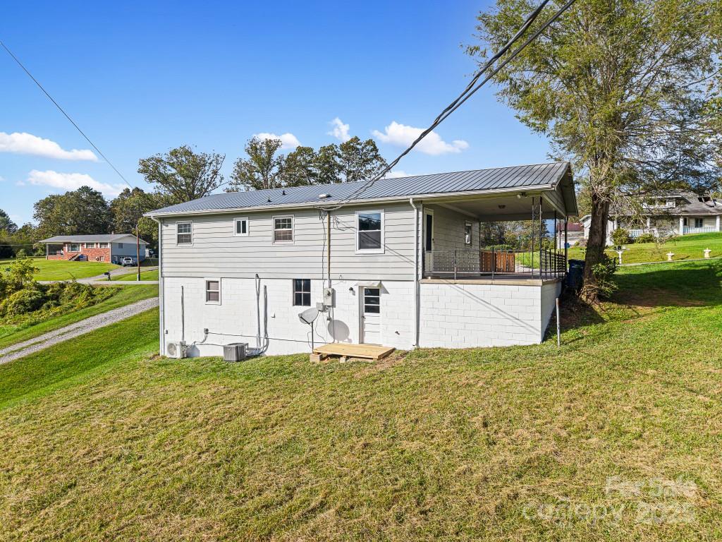 94 Church Street Weaverville NC 28787