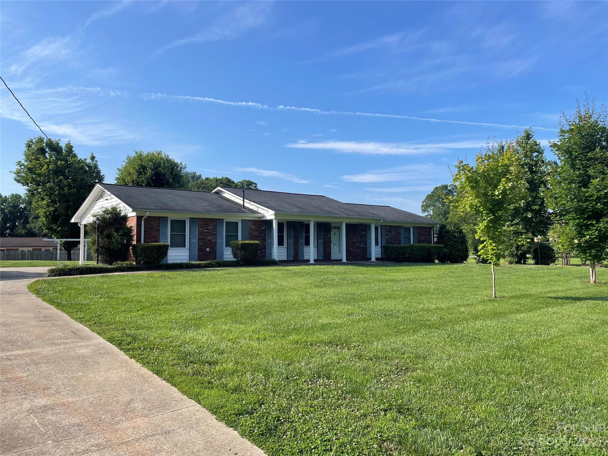 2408 E Broad Street Statesville NC 28625