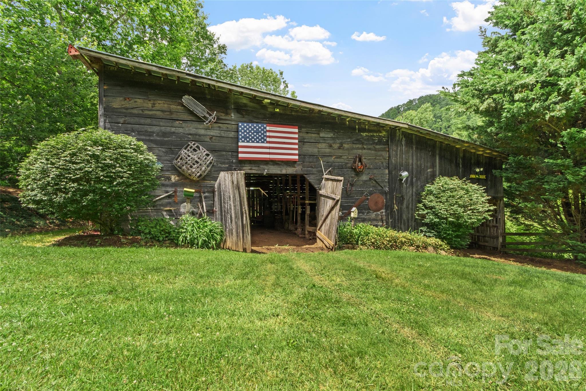 11820 State Highway 197 S Burnsville NC 28714