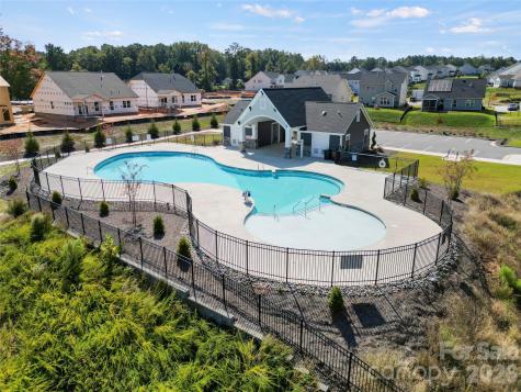 4141 Vista Pine Drive Charlotte NC 28215