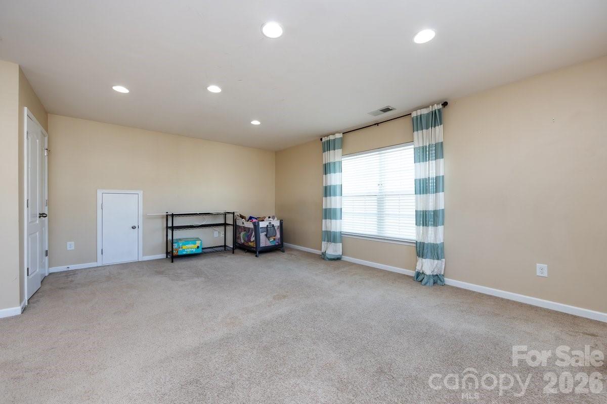 8931 Happiness Road Harrisburg NC 28075