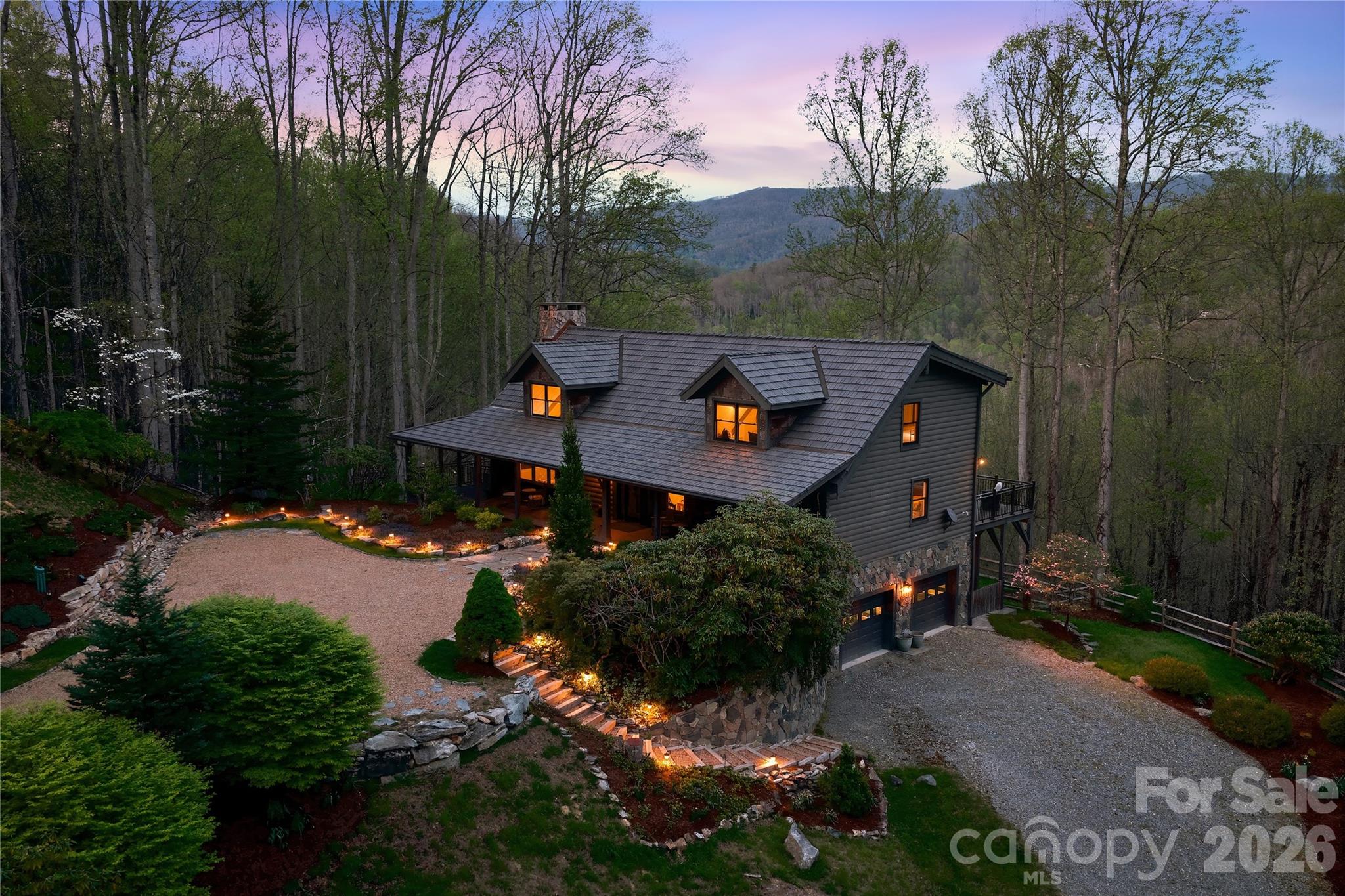 151 Man O War South Vilas NC 28692
