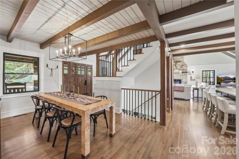 151 Man O War South Vilas NC 28692