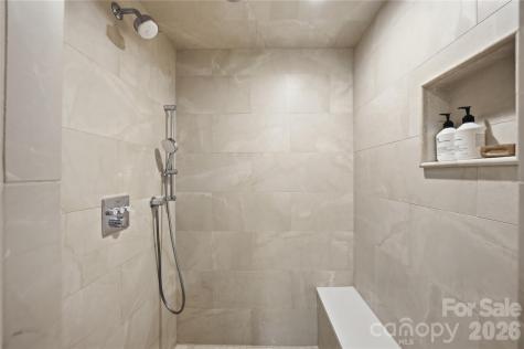 151 Man O War South Vilas NC 28692