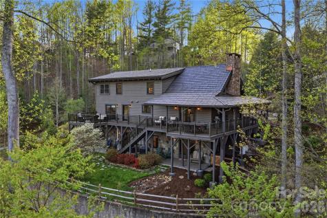 151 Man O War South Vilas NC 28692