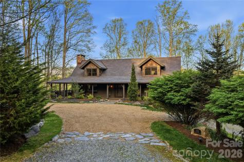 151 Man O War South Vilas NC 28692