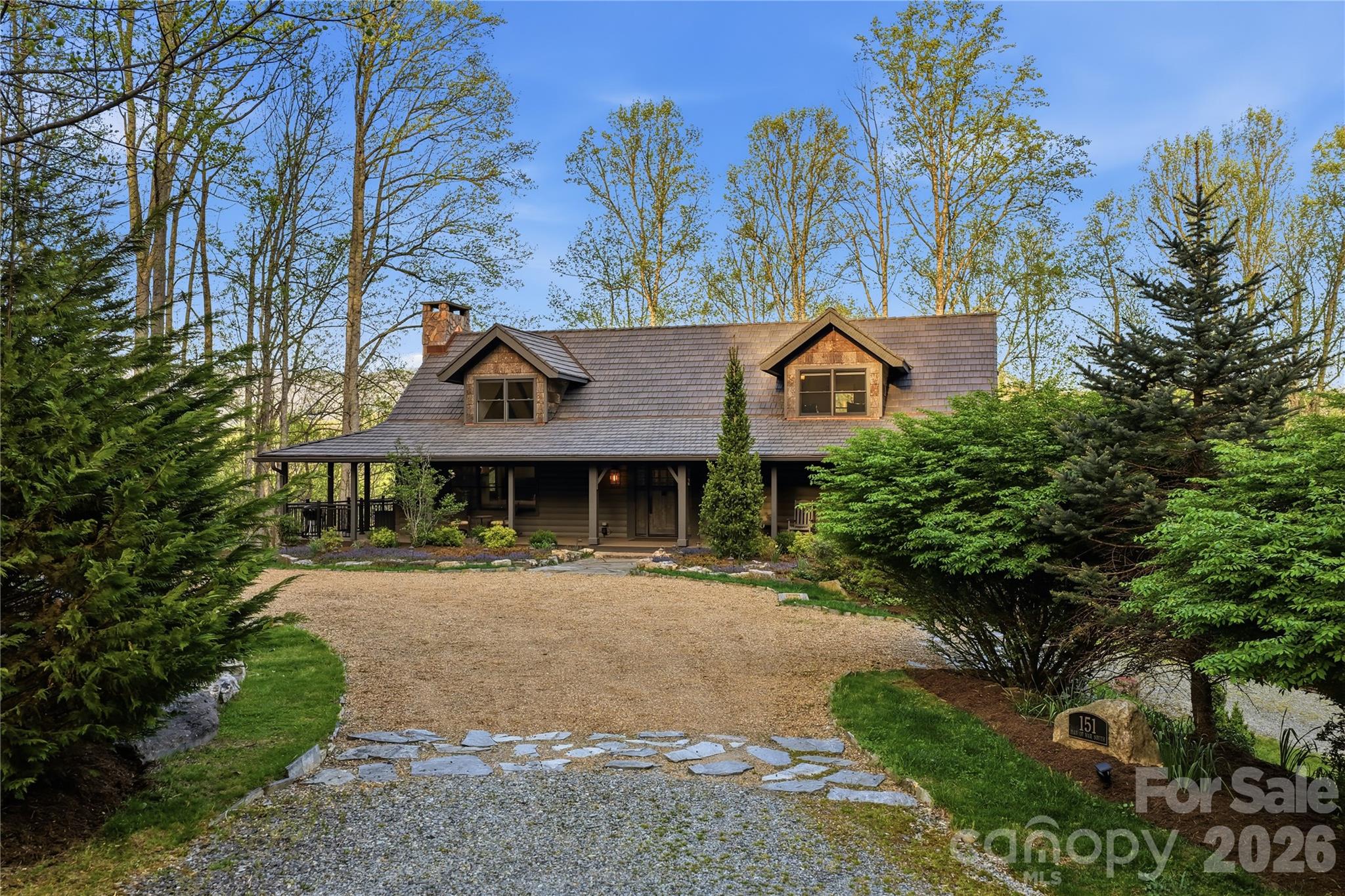 151 Man O War South Vilas NC 28692