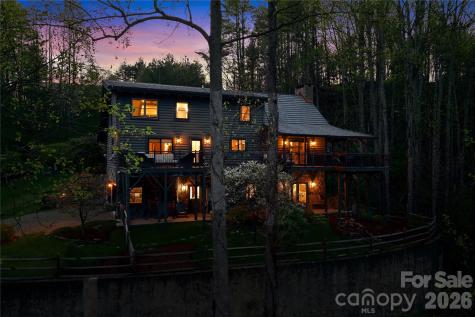 151 Man O War South Vilas NC 28692