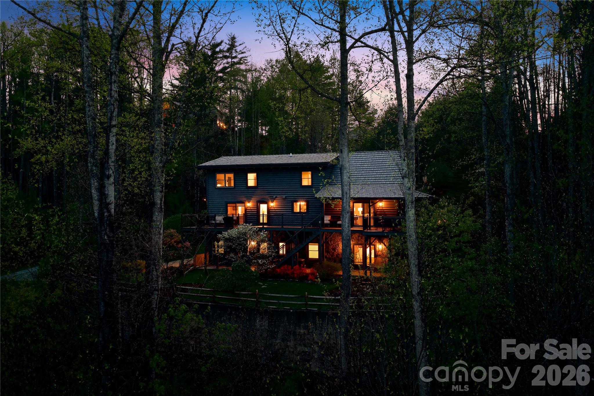 151 Man O War South Vilas NC 28692