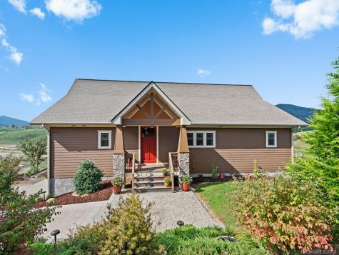 16 New Morning Place Leicester NC 28748