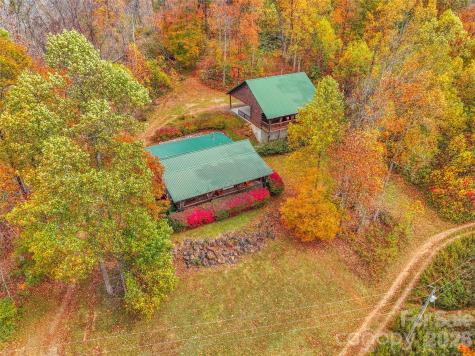 1447/1421 Ayers Mountain Road Green Mountain NC 28740
