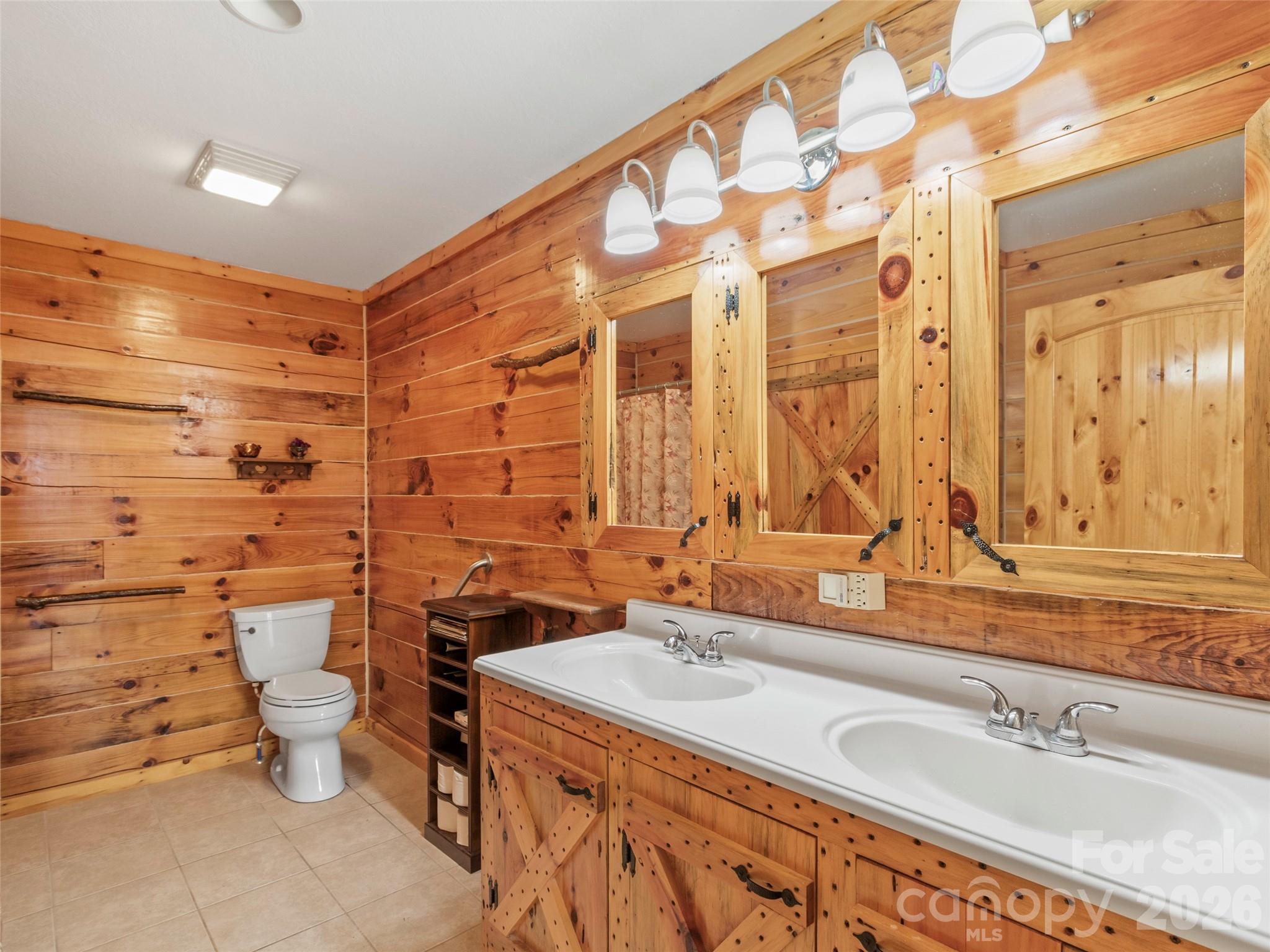 1447/1421 Ayers Mountain Road Green Mountain NC 28740