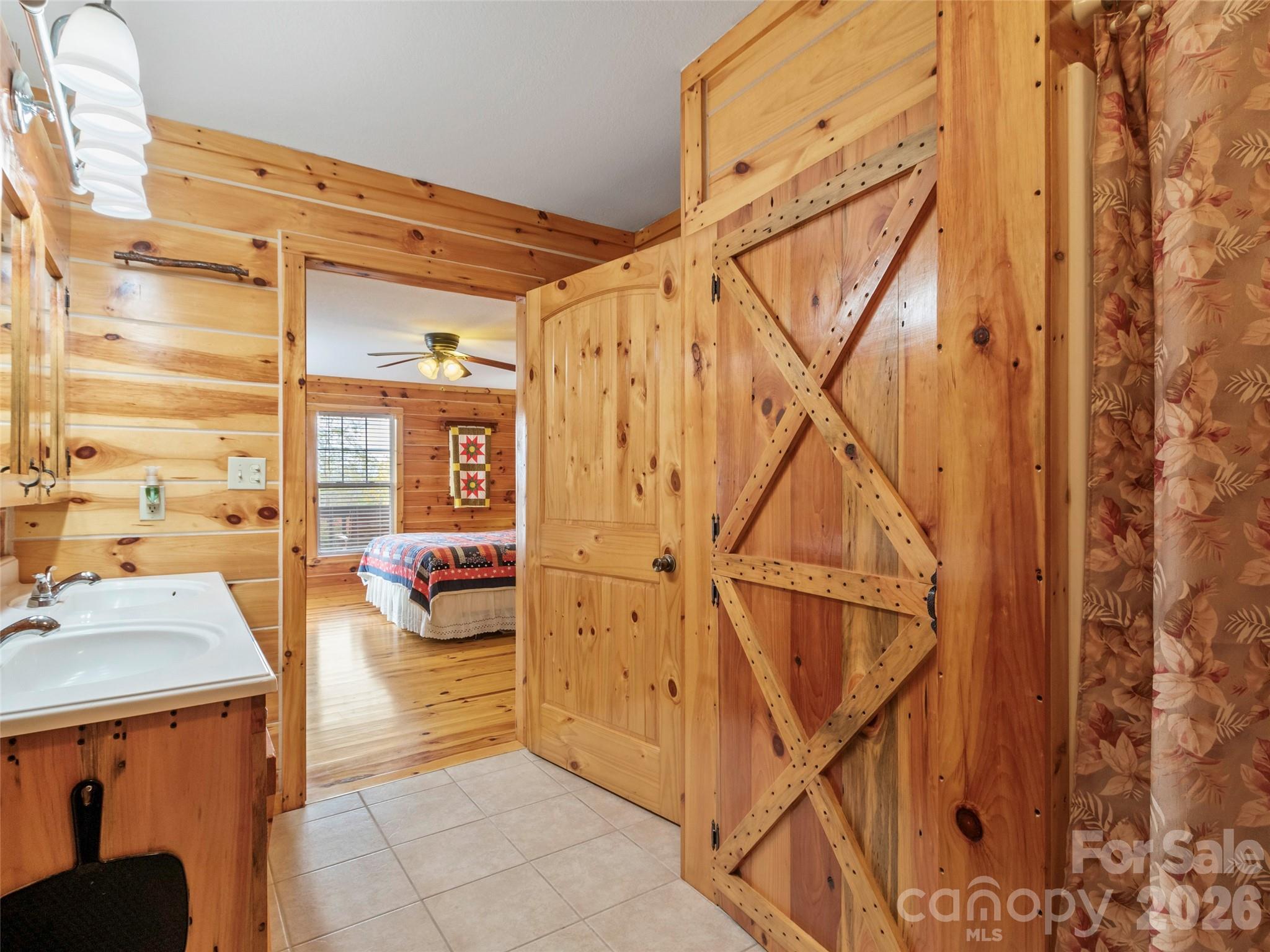 1447/1421 Ayers Mountain Road Green Mountain NC 28740