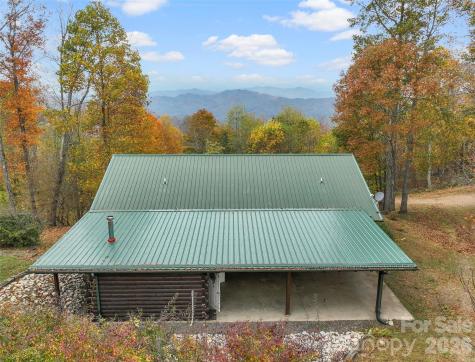 1447/1421 Ayers Mountain Road Green Mountain NC 28740
