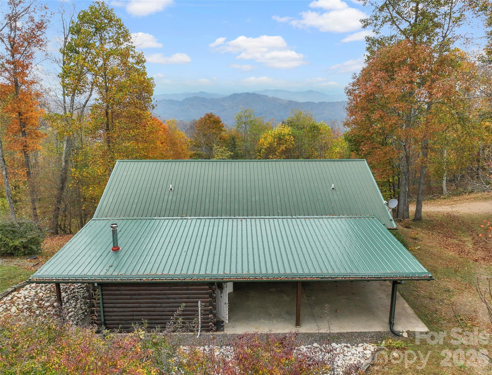 1447/1421 Ayers Mountain Road Green Mountain NC 28740