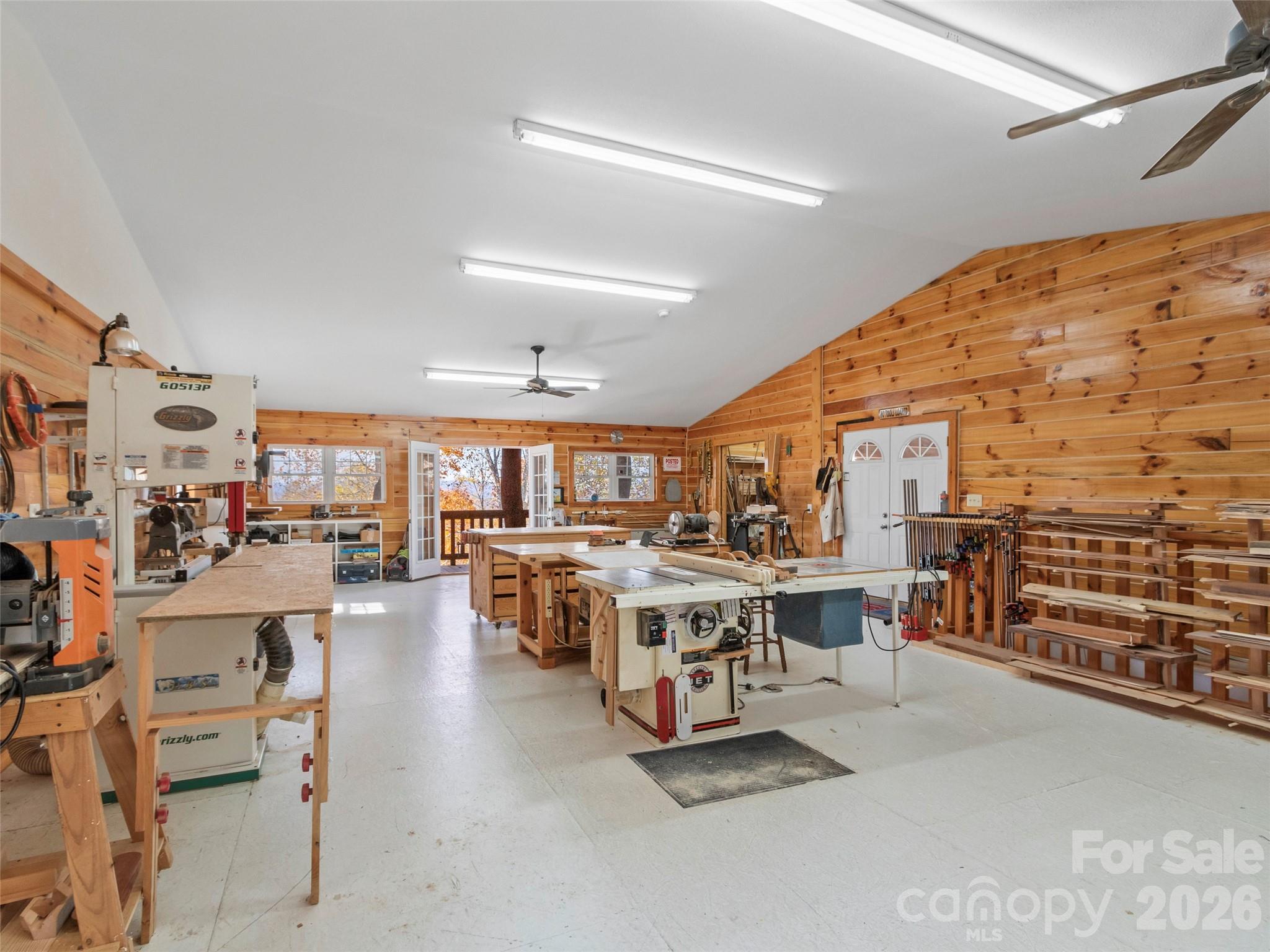 1447/1421 Ayers Mountain Road Green Mountain NC 28740