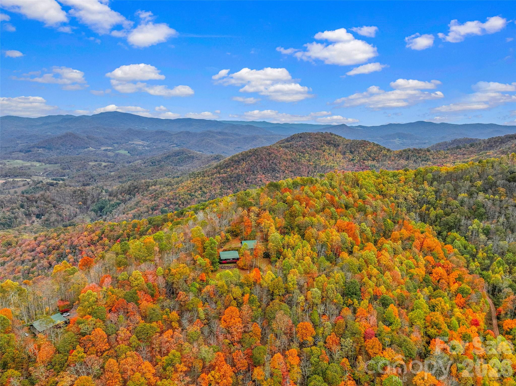 1447/1421 Ayers Mountain Road Green Mountain NC 28740