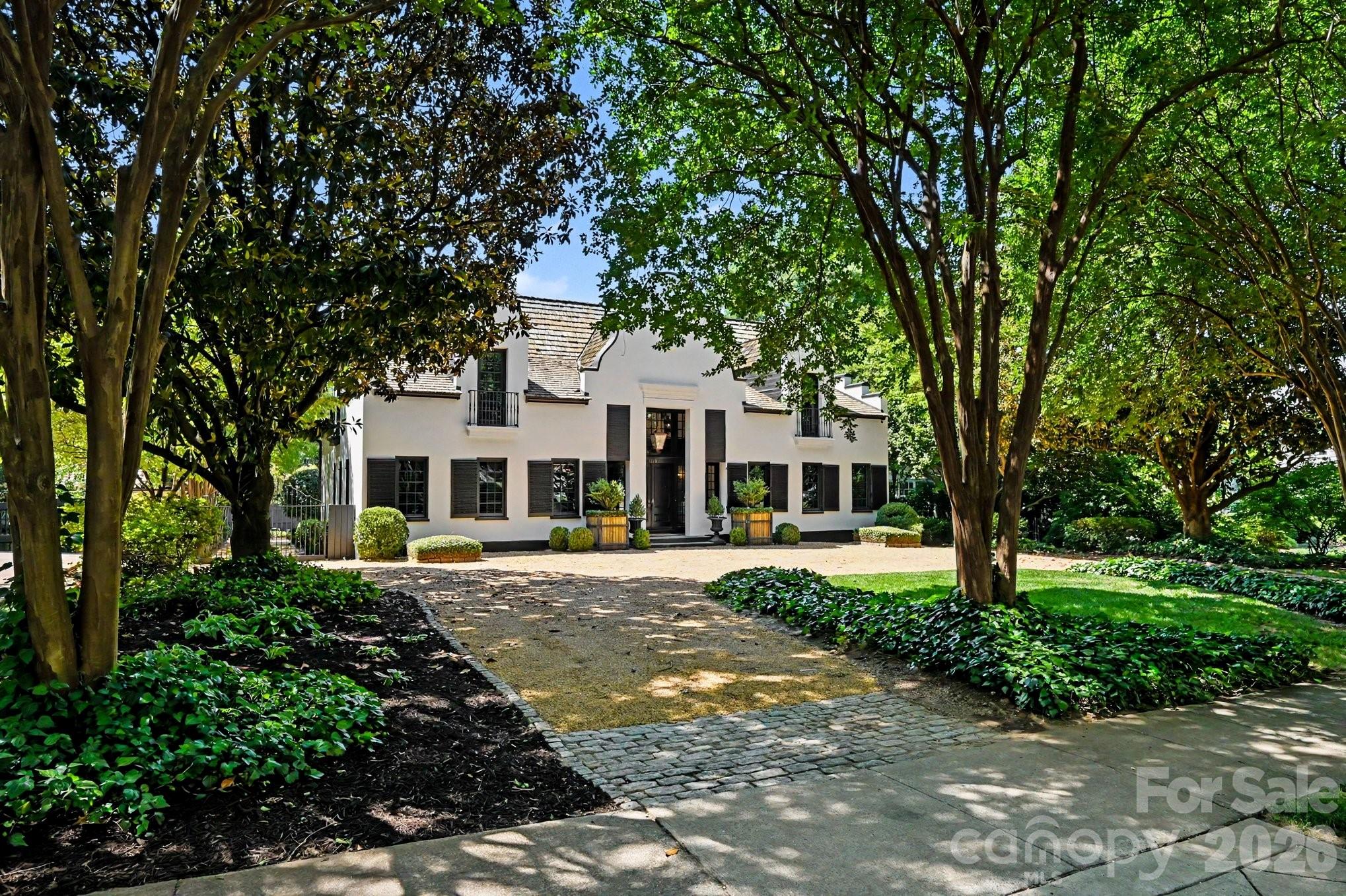 1516 Queens Road W Charlotte NC 28207