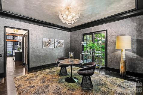 1516 Queens Road W Charlotte NC 28207