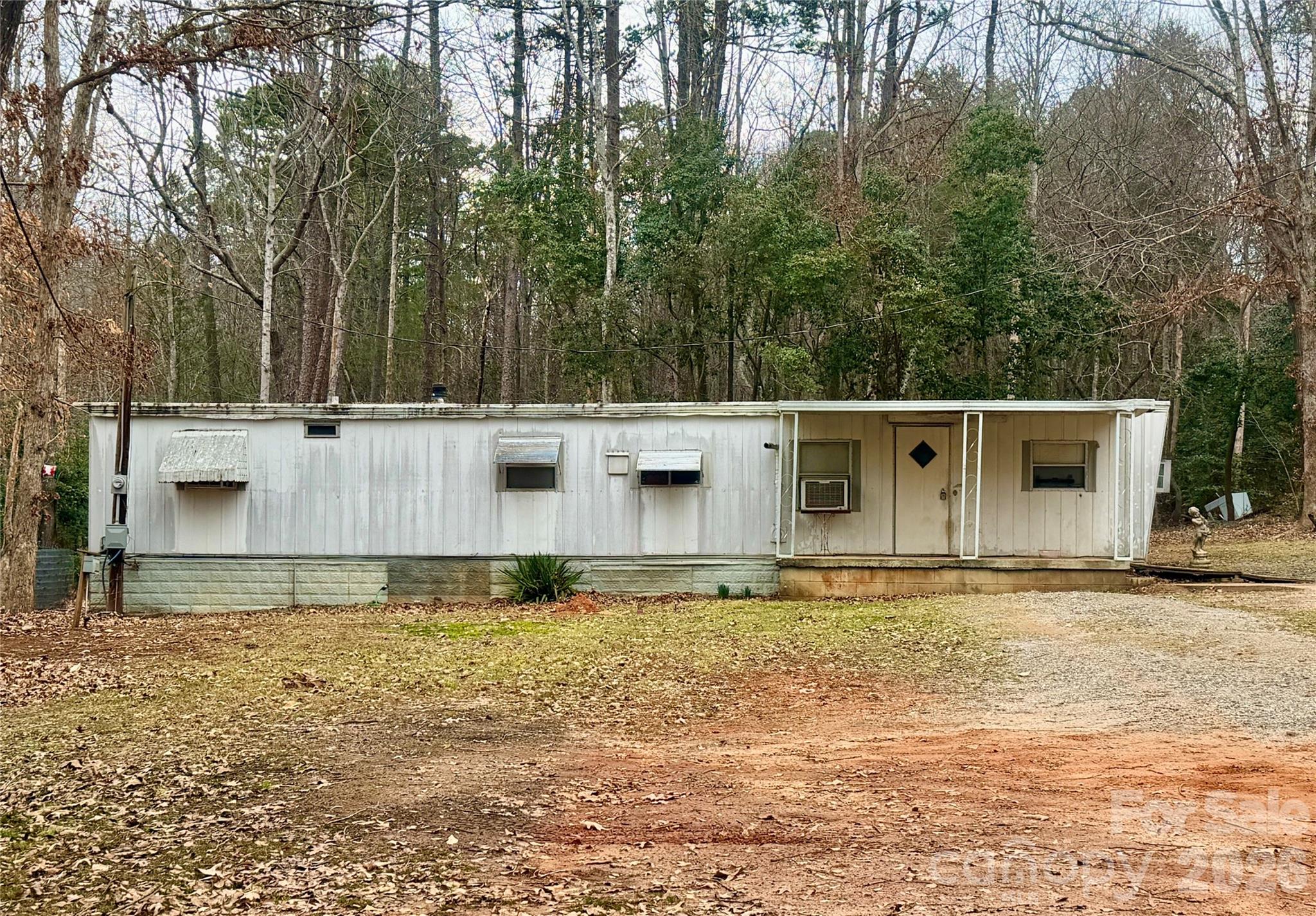 2715 39th Avenue NE Hickory NC 28601