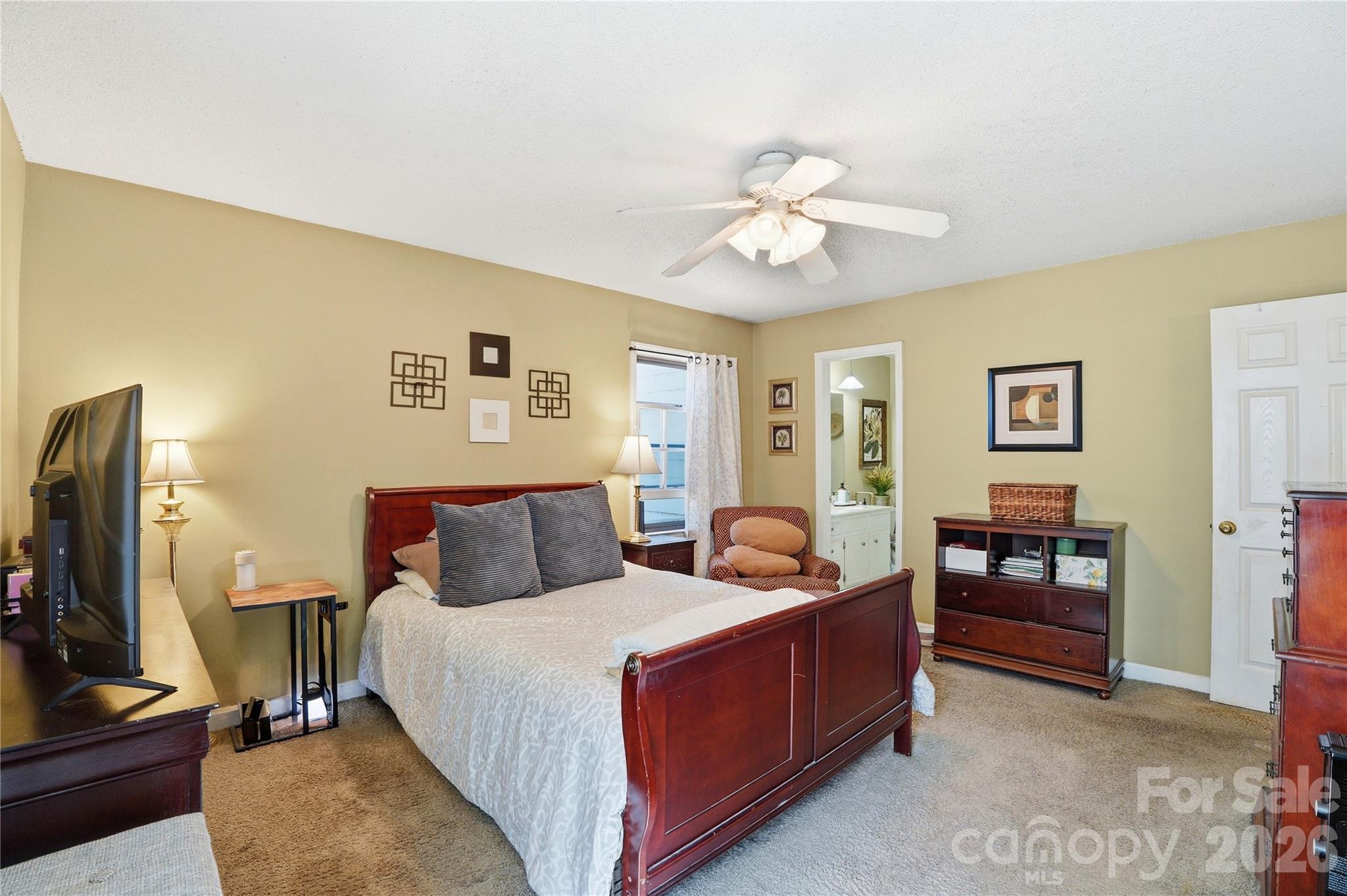 721 Falls Church Road Charlotte NC 28270