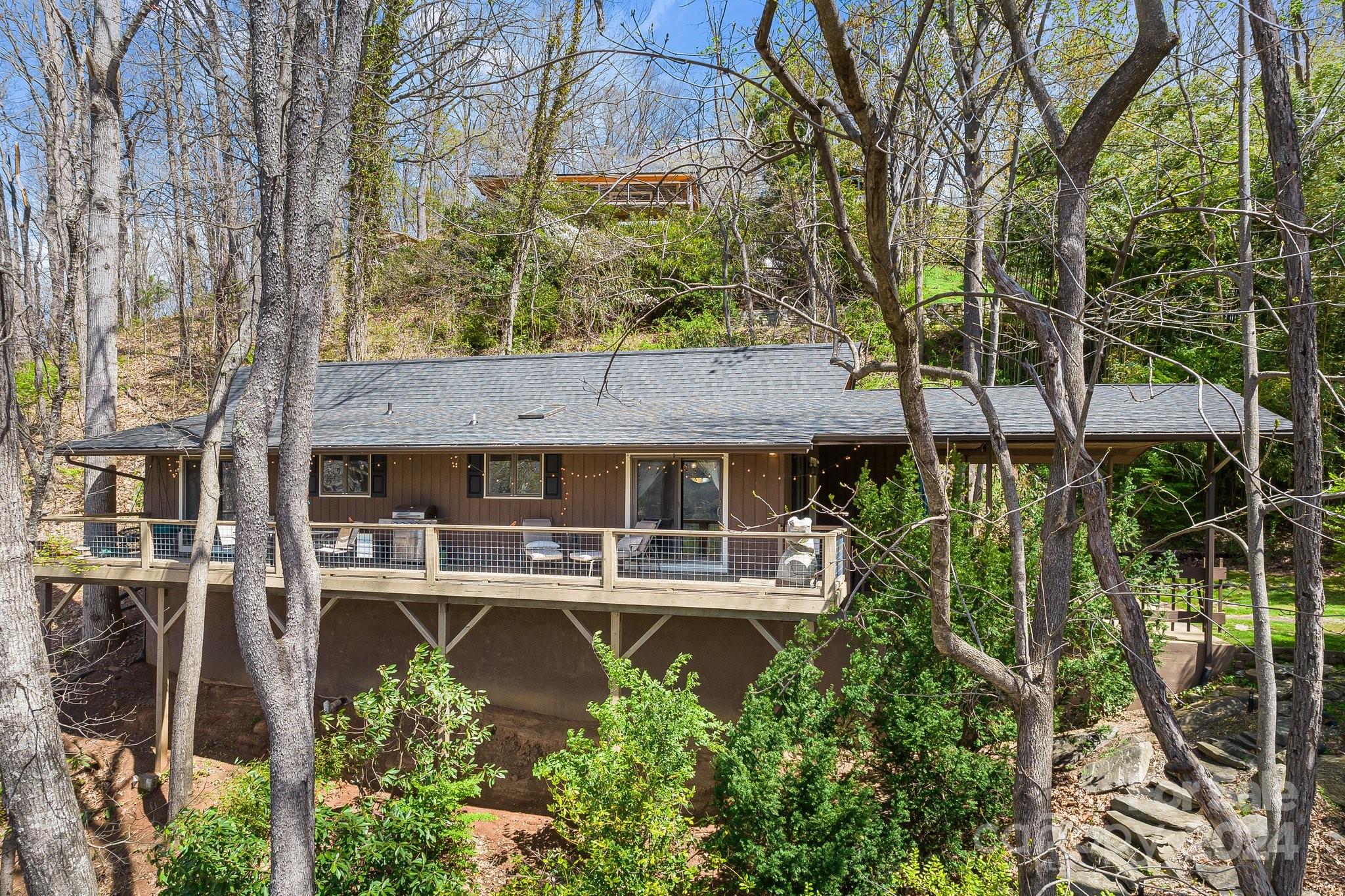 30 Hawktree Lane Waynesville NC 28786