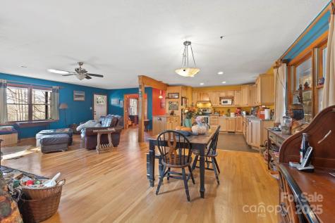 23 Hunting Lodge Drive Black Mountain NC 28711