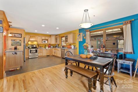 23 Hunting Lodge Drive Black Mountain NC 28711