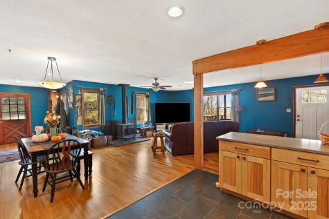 23 Hunting Lodge Drive Black Mountain NC 28711