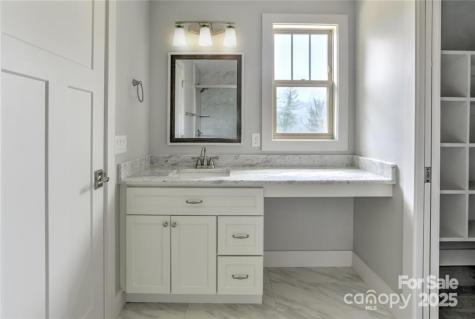 129 Aurora Drive Asheville NC 28805