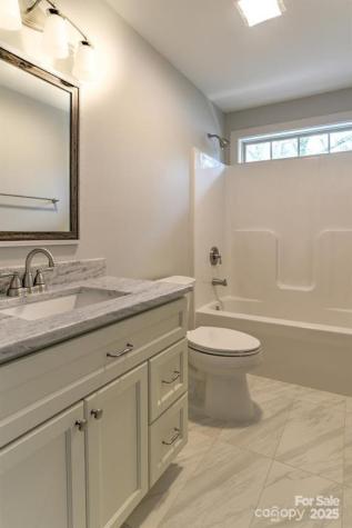 129 Aurora Drive Asheville NC 28805