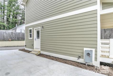 129 Aurora Drive Asheville NC 28805